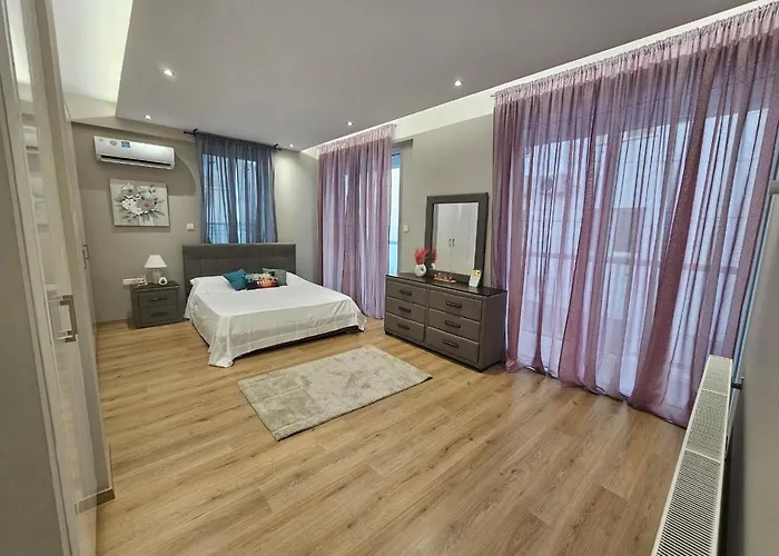 3 Bedroom Βίλα *